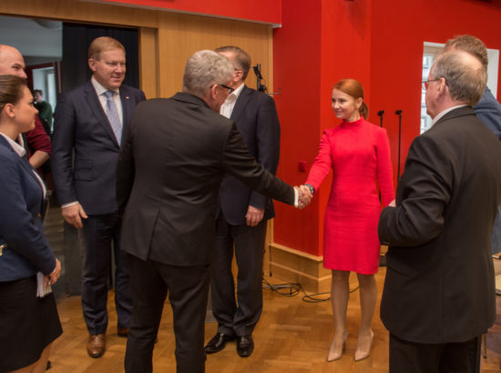 Riigikaitsekomisjoni ja väliskomisjoni liikmed kohtusid Poola parlamendi ülemkoja (Senat) esimehe Stanisław Karczewskiga